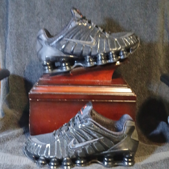 Nike Shox TL  "Triple Black" Mens Size-11 - Picture 1 of 12